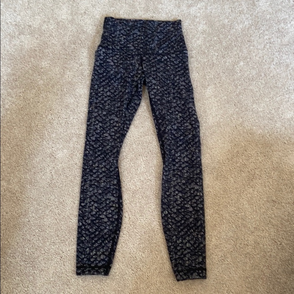 lululemon Nulu pants sz4